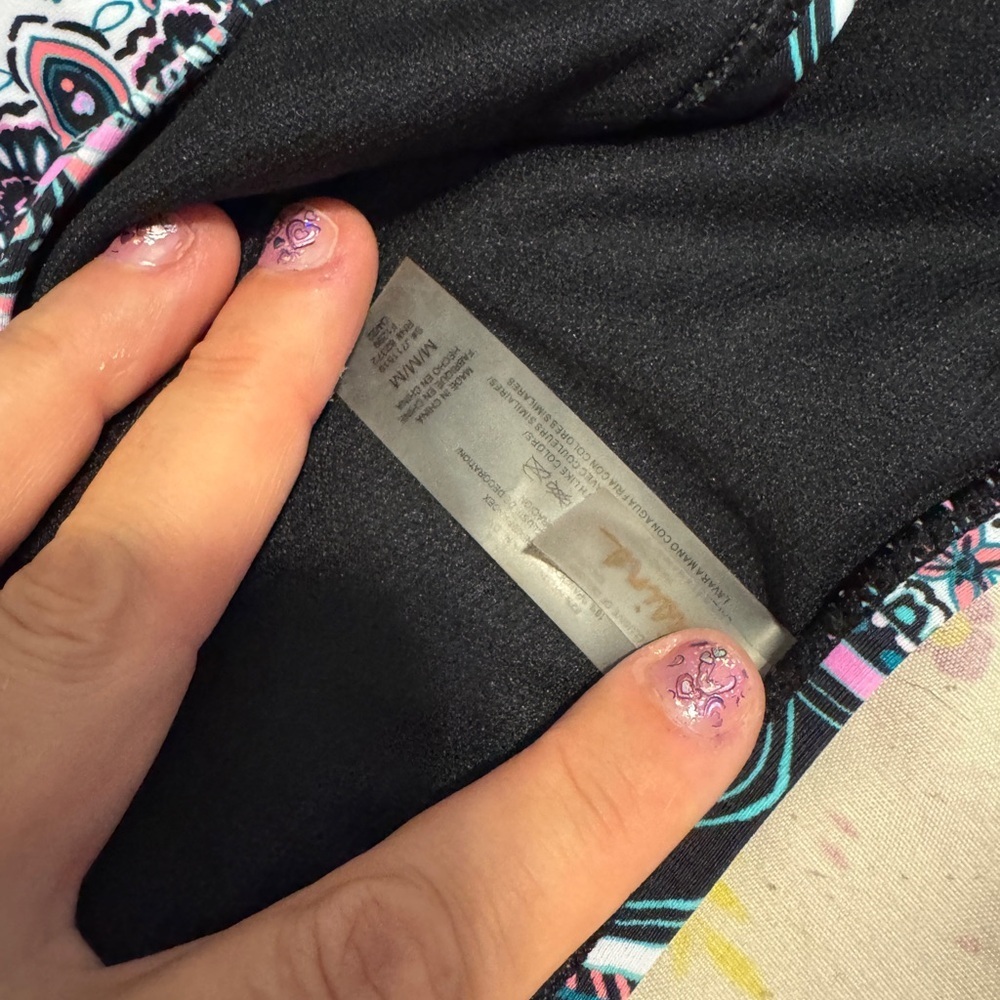 4/$25 Raisens Black and Pink Paisley Bikini Bottom sz M - Picture 2 of 4